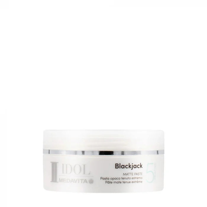 Medavita Idol Blackjack Matte Paste 100ml – pasta mata fixare puternica. Pasta opaca tenuta estrema. Cu ulei jojoba, Moringa, Sacha Inchi si Vitamina E. Made in Italy.
