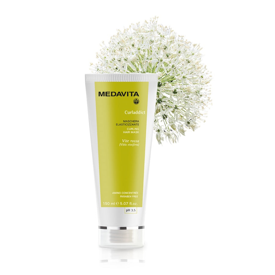 Medavita Curladdict Curling Hair Mask 150ml pH 3.5 – Vitis vinifera, Amino Concentre, Paraben Free. Masca elasticizanta definire bucle par ondulat si cret.
